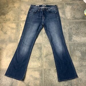Adorable Vigoss bootcut jeans - only worn a few times!
